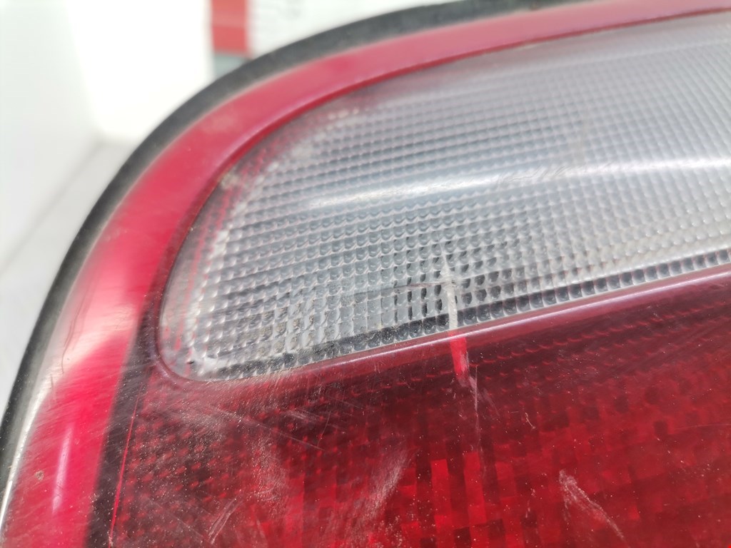 Фонарь задний внутренний правый MAZDA Millenia 1995-2002