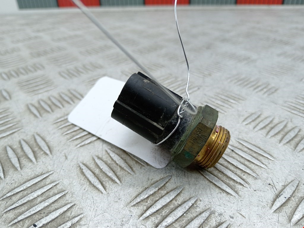 Датчик температуры (охлаждающей жидкости) VOLKSWAGEN Bora 1998-2005