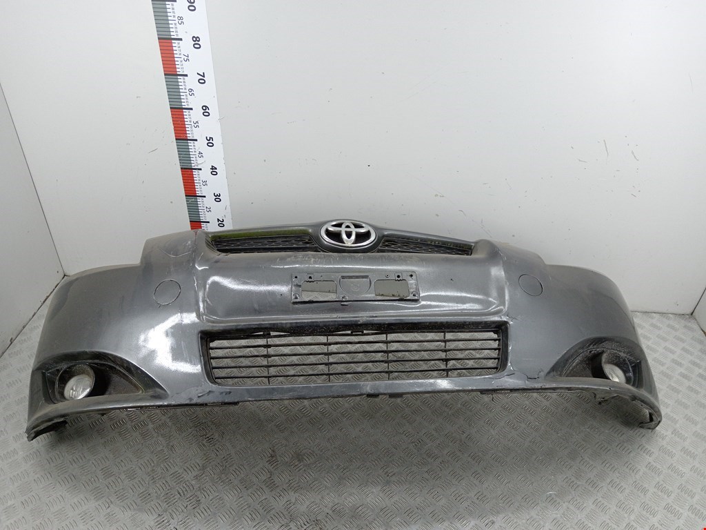 Бампер передний TOYOTA Auris E150 2006-2012