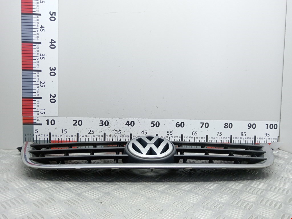 Решетка радиатора VOLKSWAGEN Touran 2003-2010