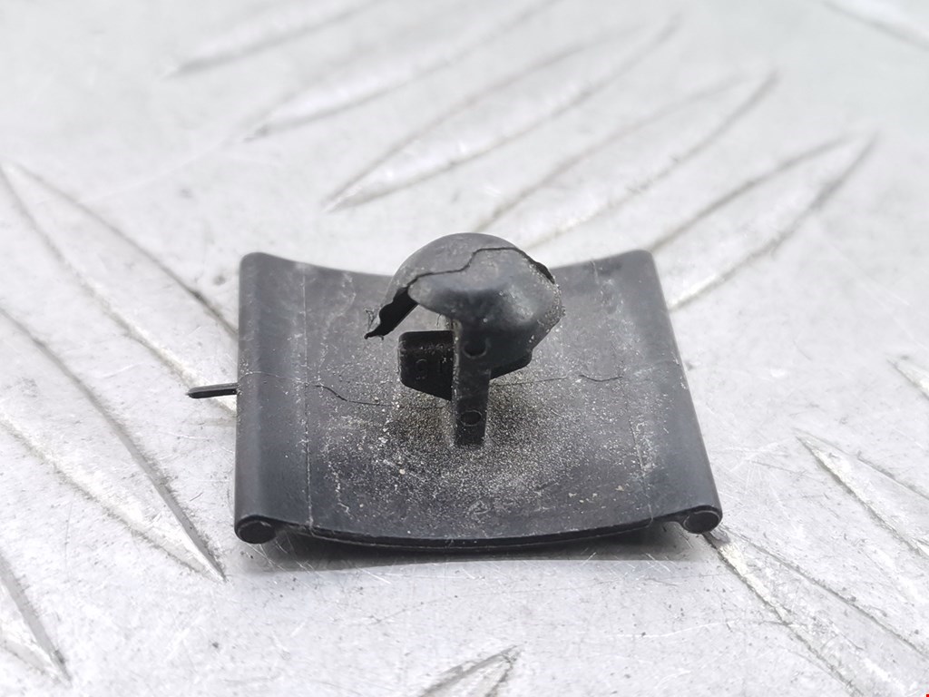 Клипсы OPEL Astra J 2009-2017