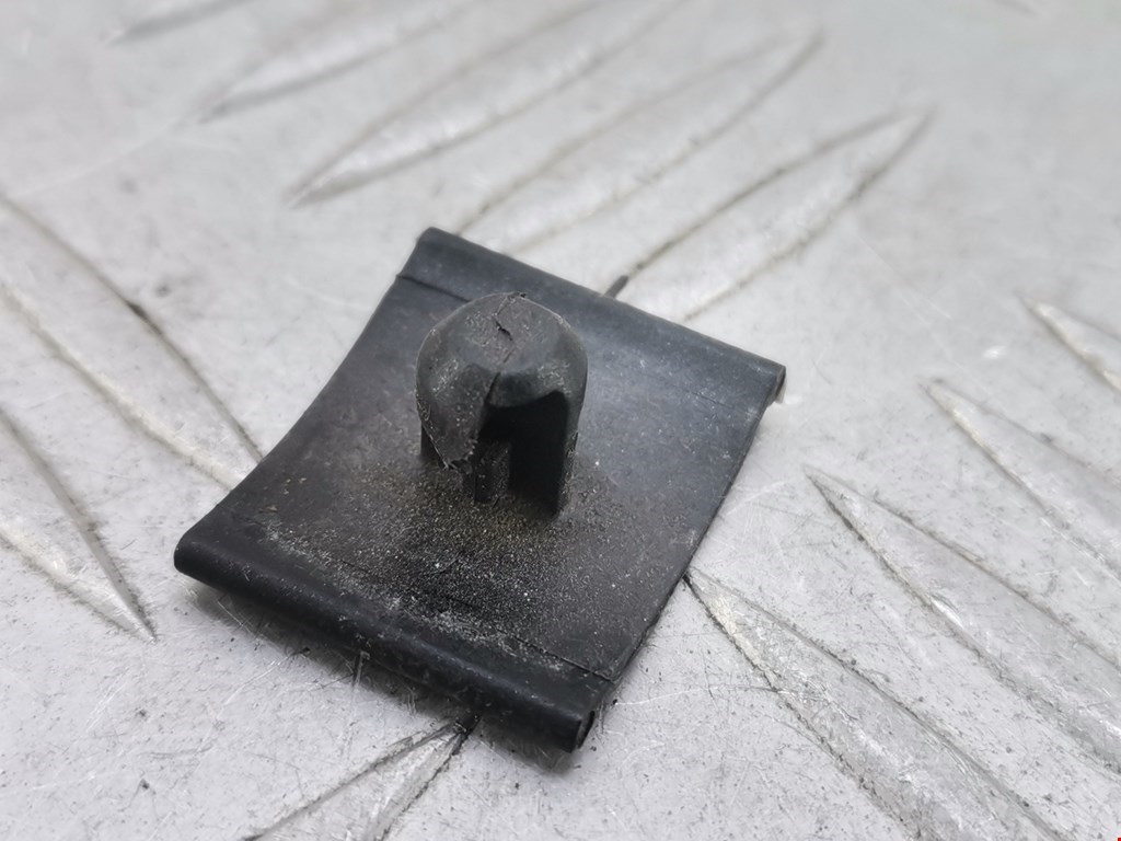 Клипсы OPEL Astra J 2009-2017