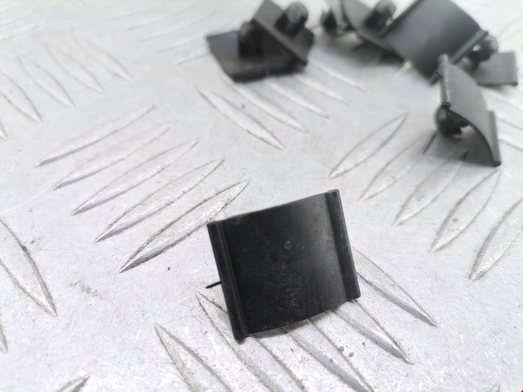 Клипсы OPEL Astra J 2009-2017