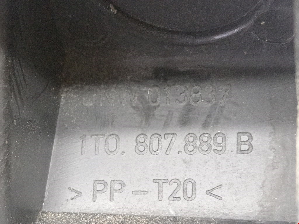 Кронштейн переднего бампера левый VOLKSWAGEN Touran 2003-2010