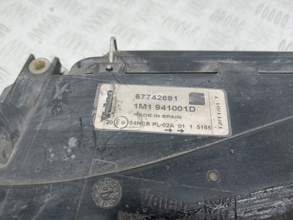 Фара левая SEAT Leon 1999-2005