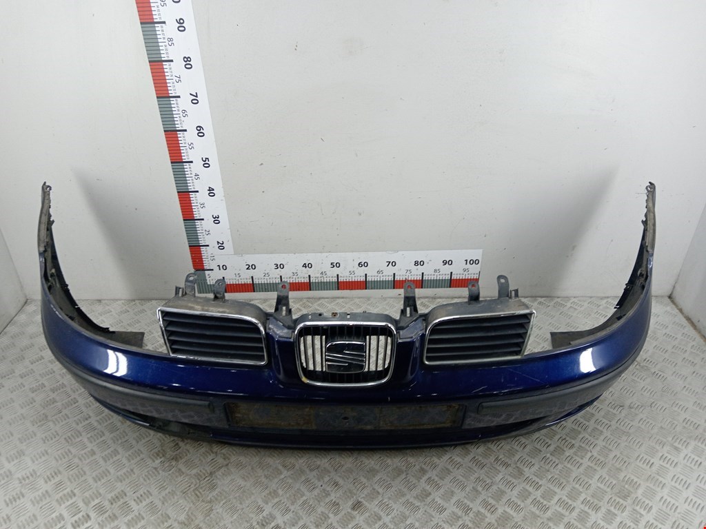 Бампер передний SEAT Leon 1999-2005