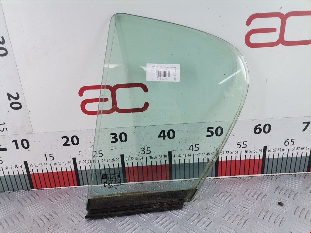 Стекло двери задней левой (форточка) Opel Astra H (2004-2014)