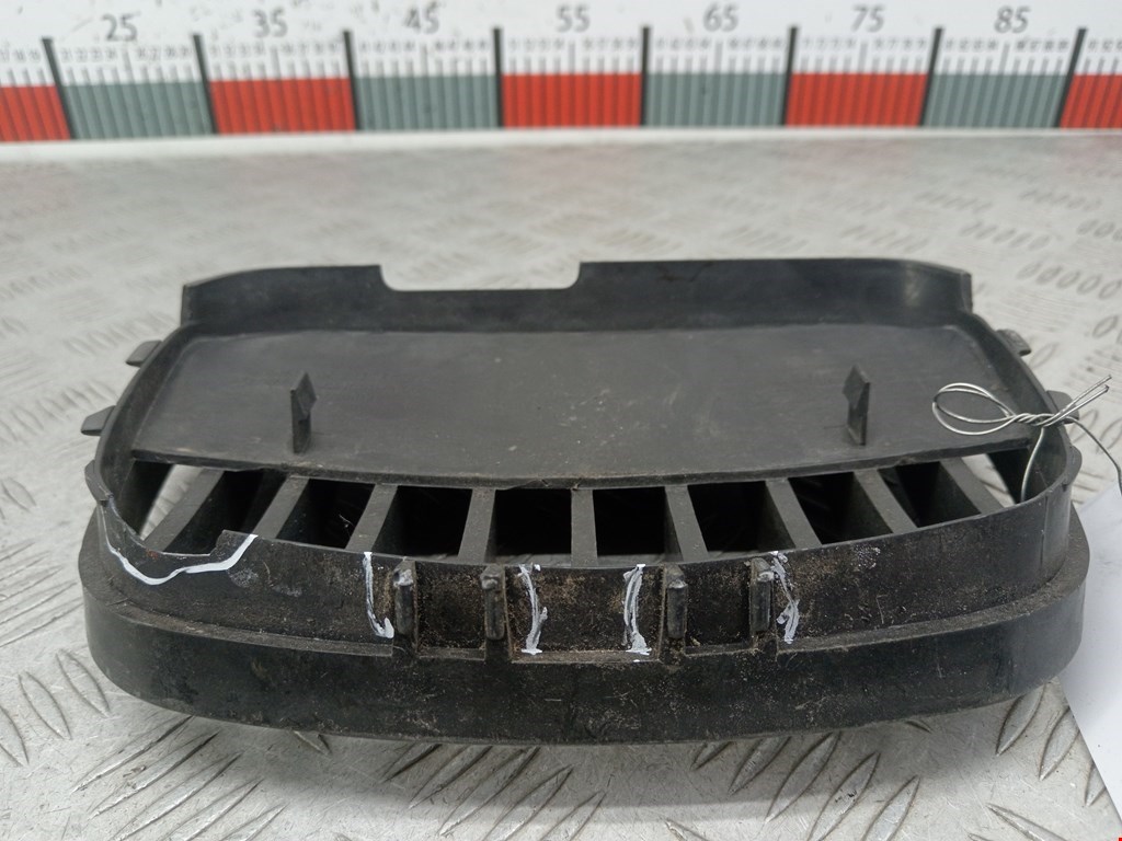 Решетка радиатора SEAT Arosa 1997-2004