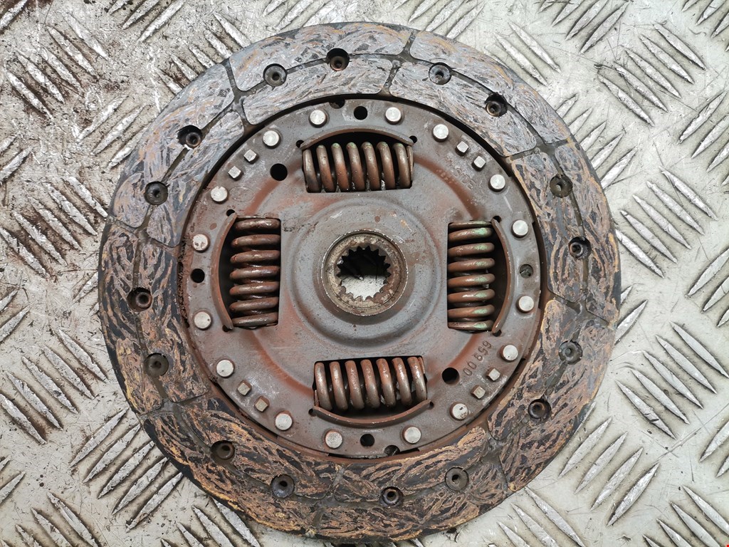 Маховик (демпфер сцепления) FORD Fiesta 2001-2008