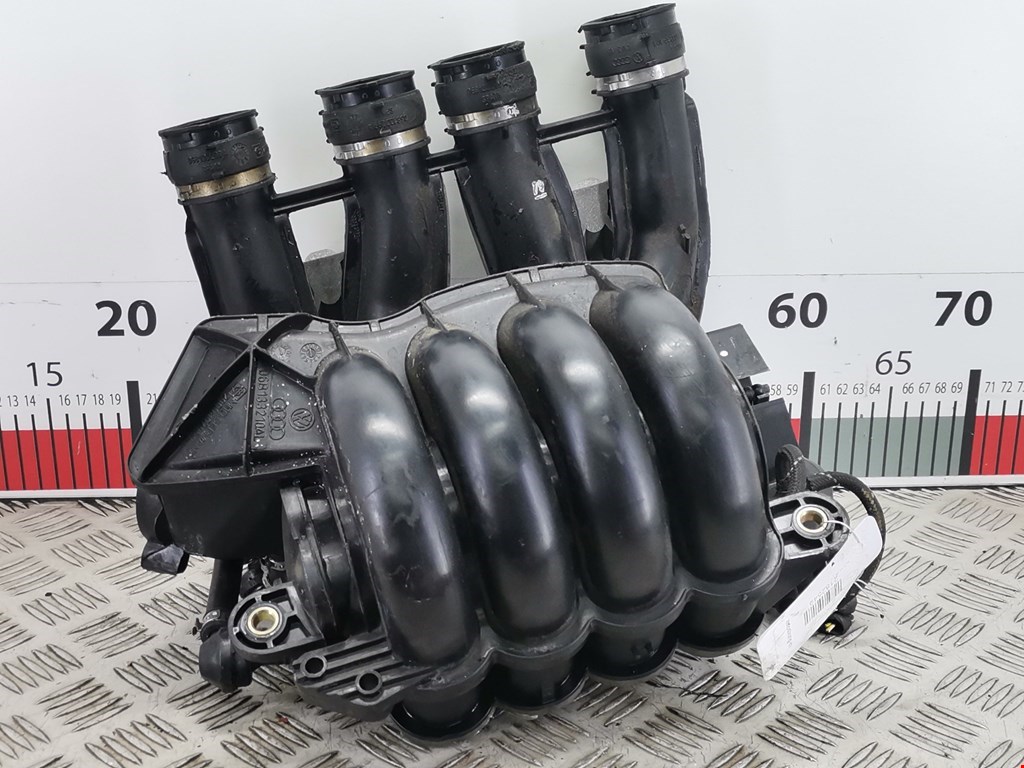 Коллектор впускной AUDI A4 B6 2001-2005