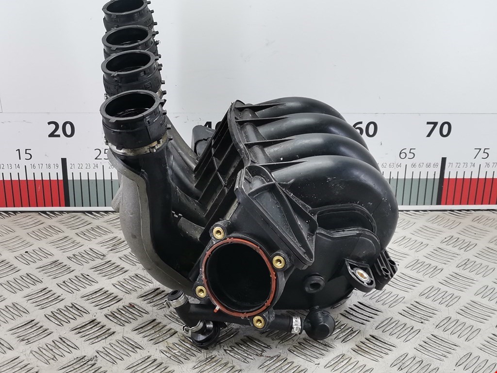 Коллектор впускной AUDI A4 B6 2001-2005