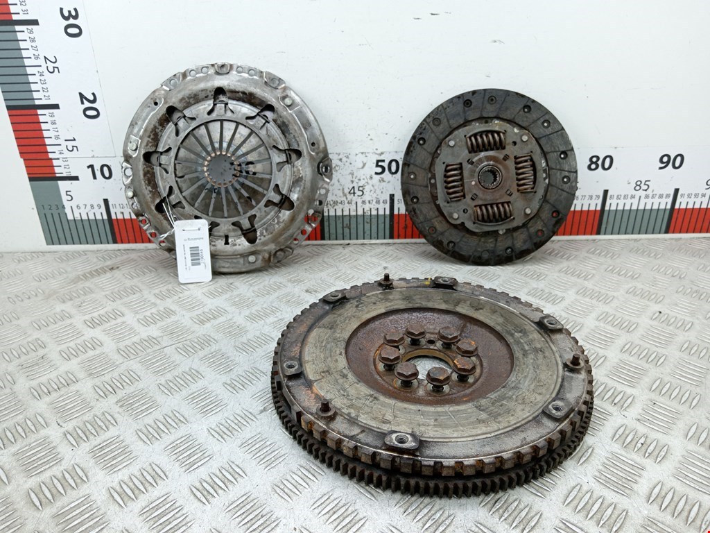 Маховик (демпфер сцепления) PEUGEOT 307 2001-2008