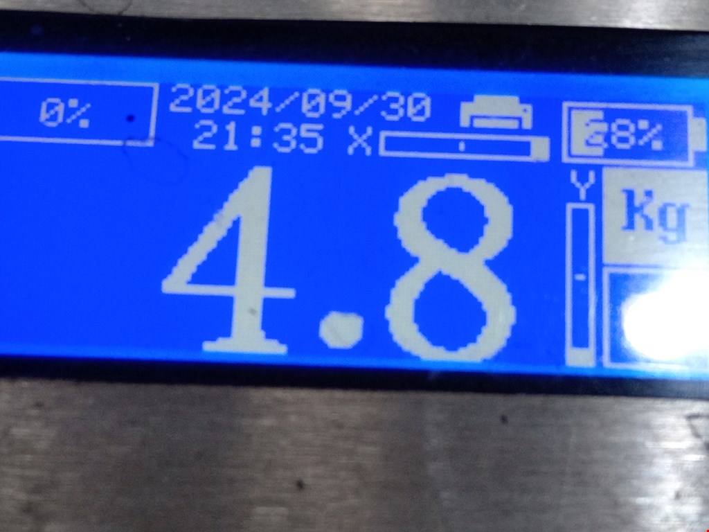 Усилитель переднего бампера (передний) KIA Carnival I 1999-2005