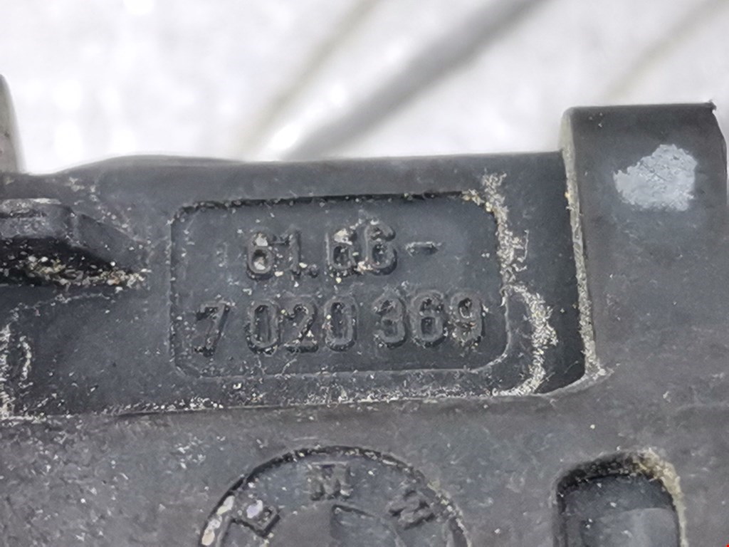 Форсунка омывателя лобового стекла LAND ROVER Range Rover 2002-2012