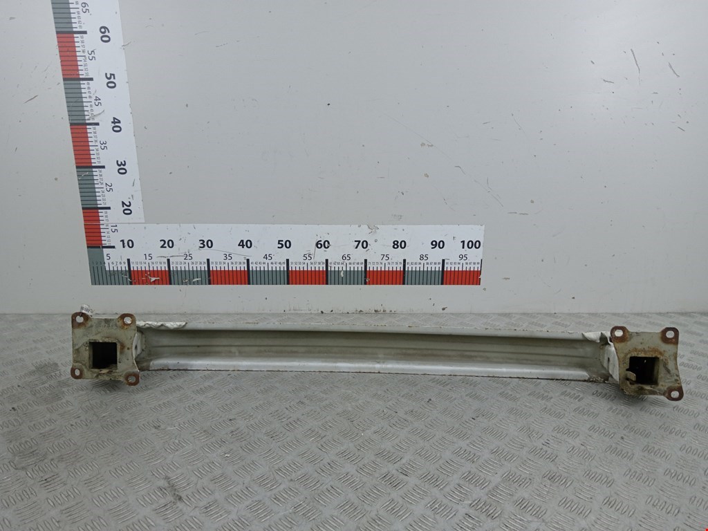 Усилитель заднего бампера (задний) SKODA Yeti 2009-2018