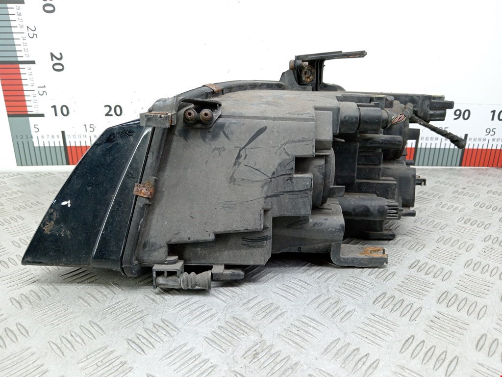 Фара правая AUDI A4 B8 2007-2015