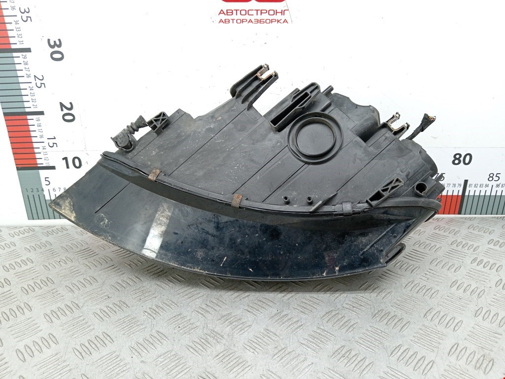 Фара правая AUDI A4 B8 2007-2015