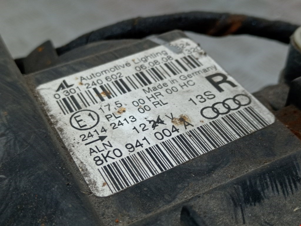 Фара правая AUDI A4 B8 2007-2015