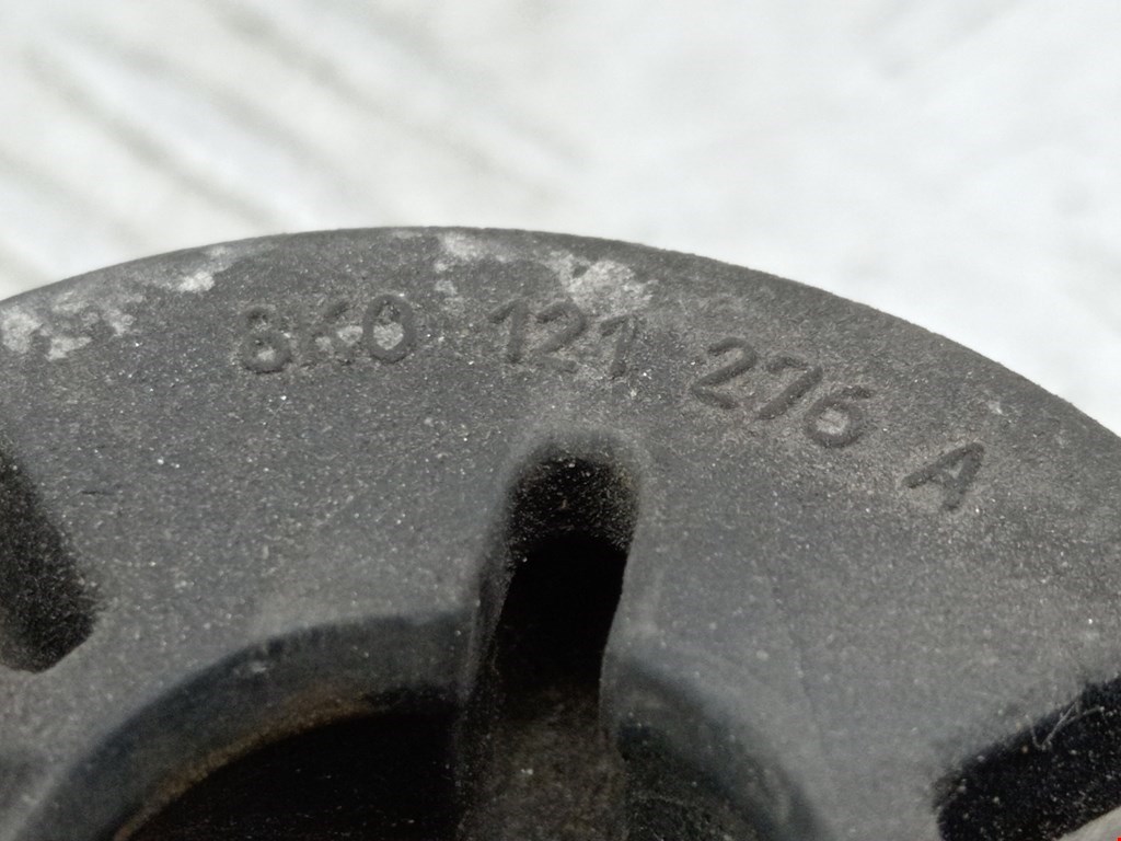 Кронштейн (крепление) радиатора AUDI A4 B8 2007-2015