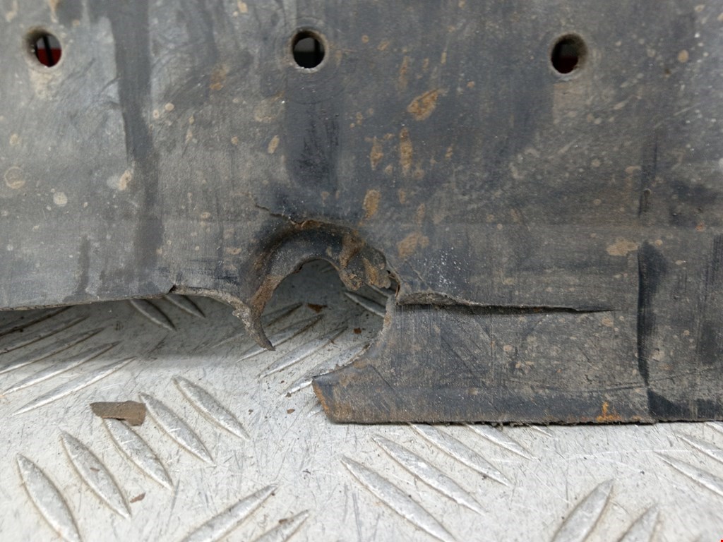 Пыльник (кузов наружные) AUDI A4 B8 2007-2015