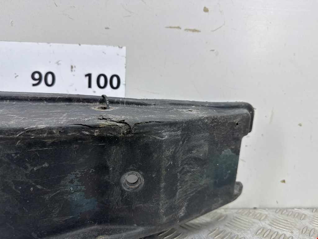 Усилитель переднего бампера (передний) MAZDA Millenia 1995-2002