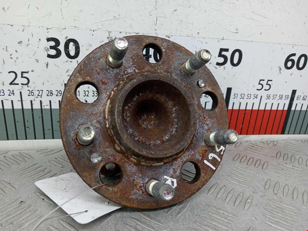 Ступица (кулак цапфа) задняя правая Hyundai i40 (VF) (2011-2019)