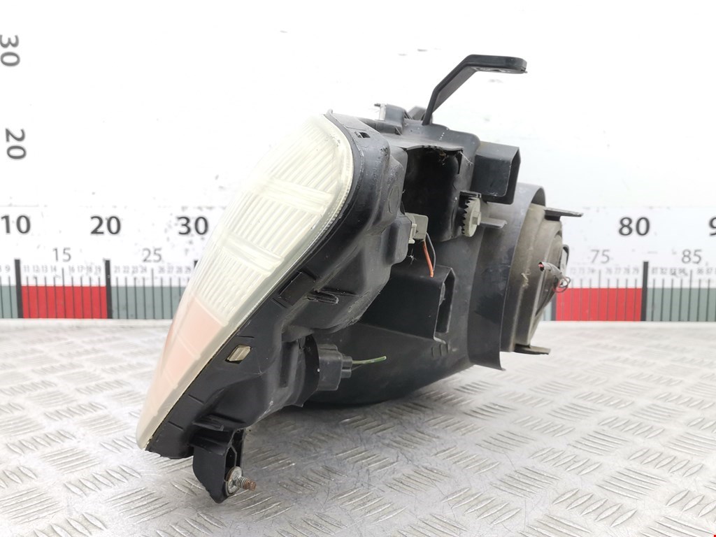 Фара левая MITSUBISHI Pajero III 2000-2006