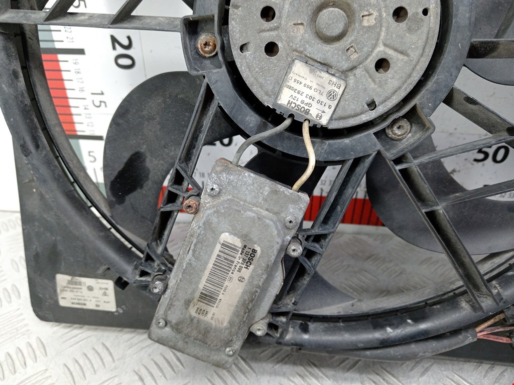 Вентилятор радиатора основного VOLKSWAGEN Touareg 2002-2010