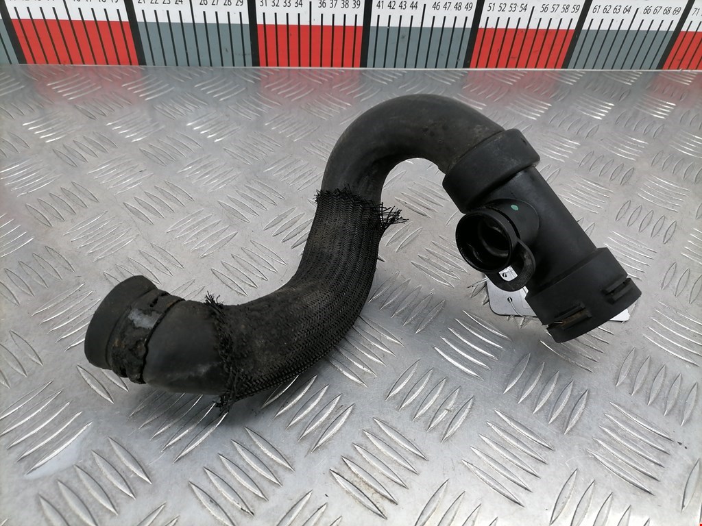 Патрубок AUDI A6 C5 1997-2004