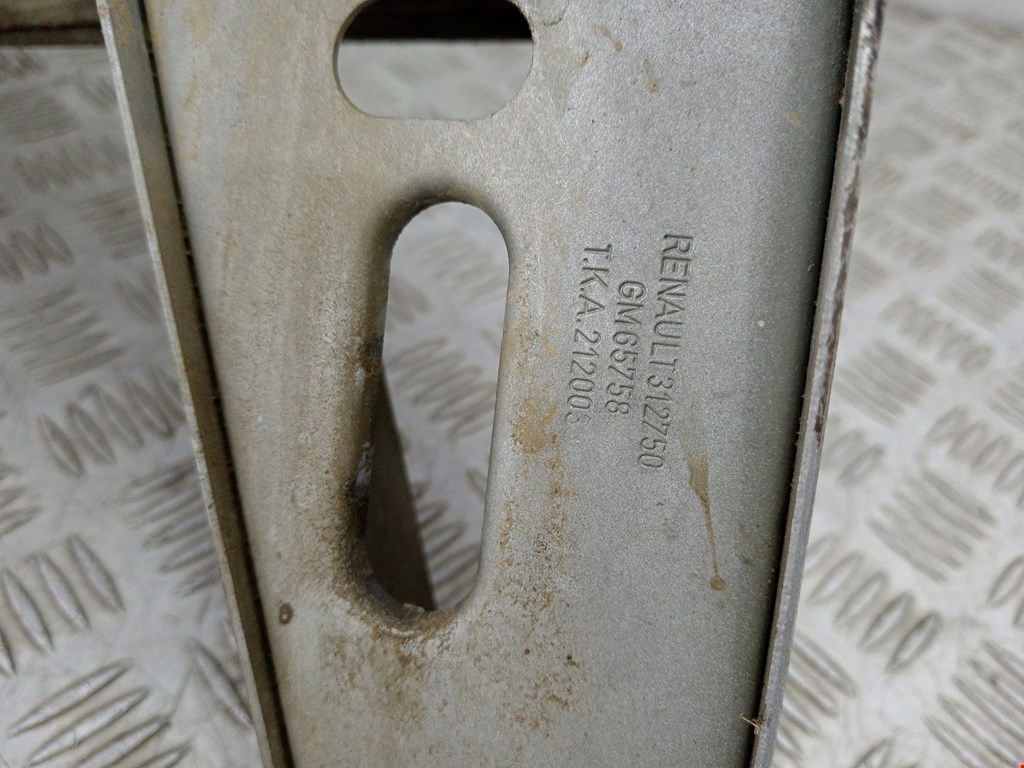 Лонжерон передний правый OPEL Vivaro A 2001-2014