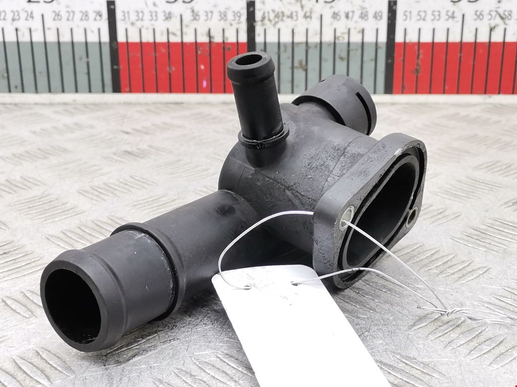 Корпус термостата VOLKSWAGEN Golf V 2003-2009