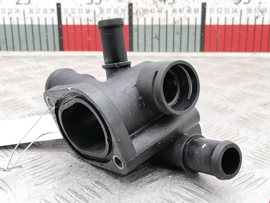 Корпус термостата VOLKSWAGEN Golf V 2003-2009