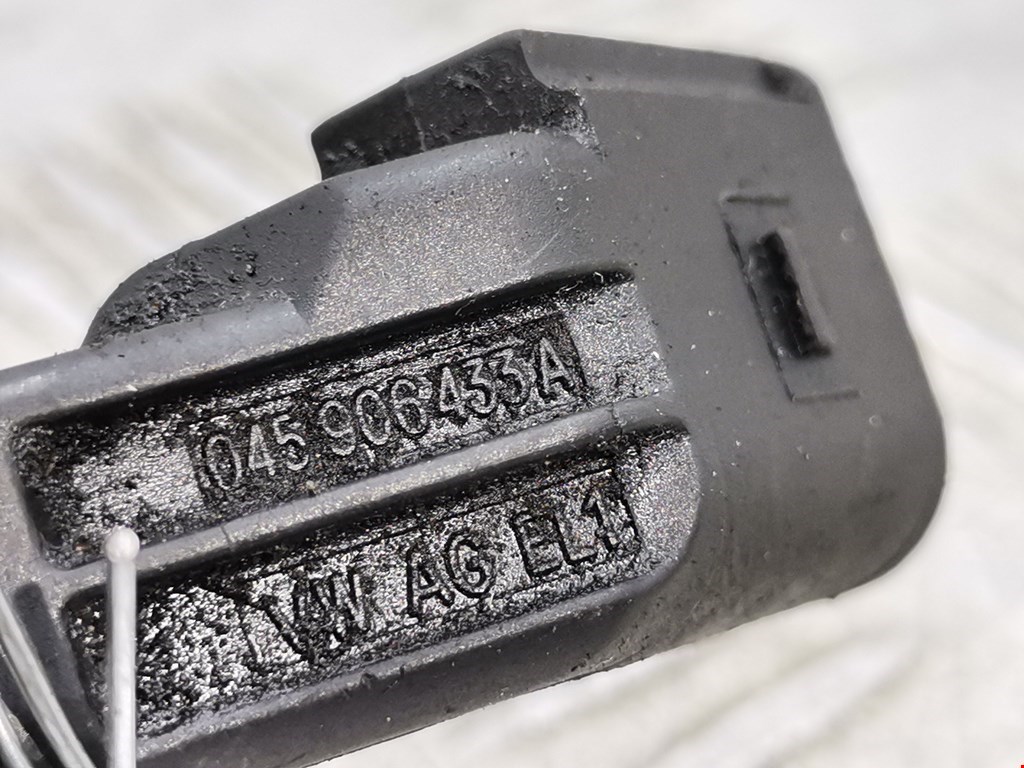 Датчик положения коленвала VOLKSWAGEN Golf V 2003-2009