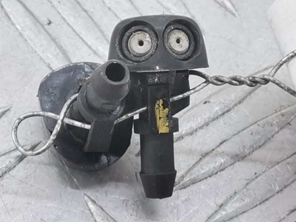 Форсунка омывателя лобового стекла KIA Sportage I 1993-2005