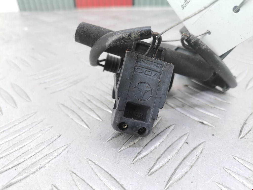 Форсунка омывателя лобового стекла MERCEDES-BENZ CLS-Class C219 2004-2010