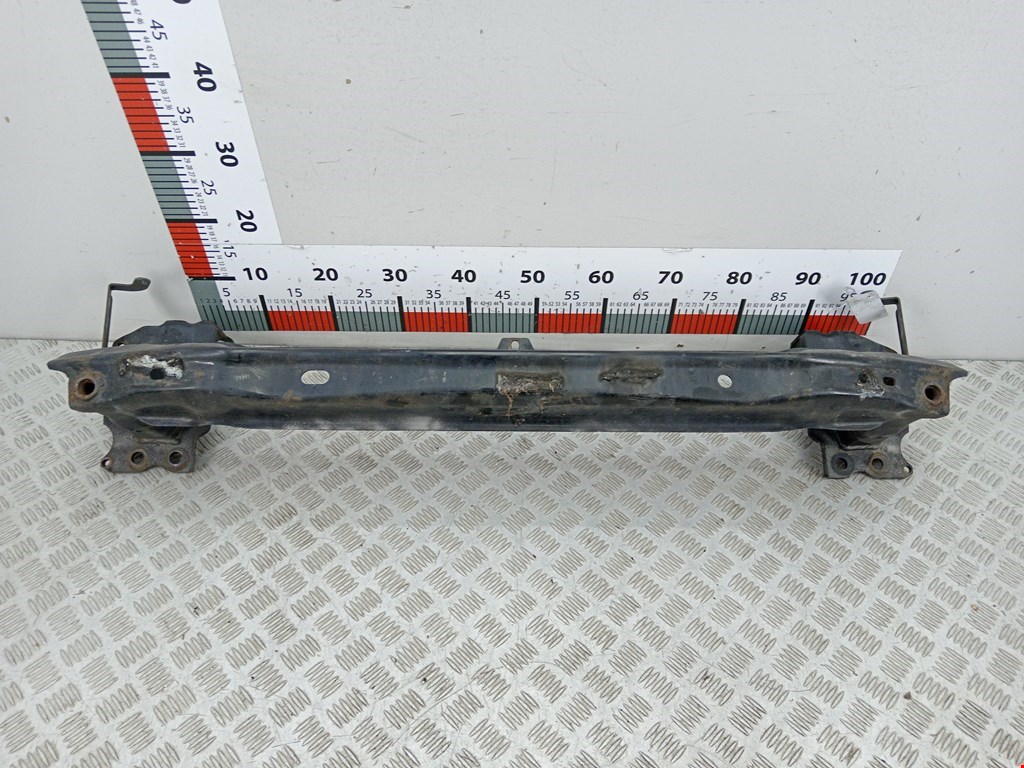 Усилитель переднего бампера (передний) VOLKSWAGEN Touareg 2002-2010