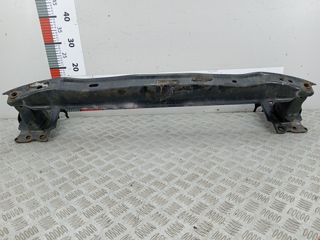 Усилитель переднего бампера (передний) VOLKSWAGEN Touareg 2002-2010