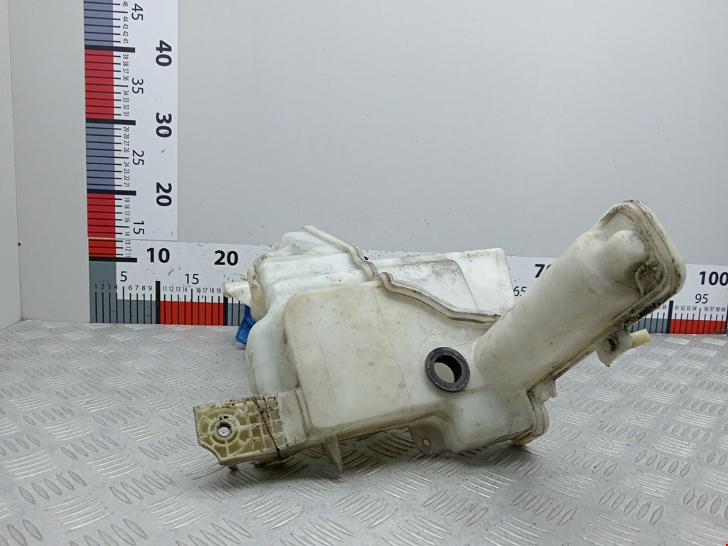 Бачок омывателя VOLKSWAGEN Passat B6 2005-2011