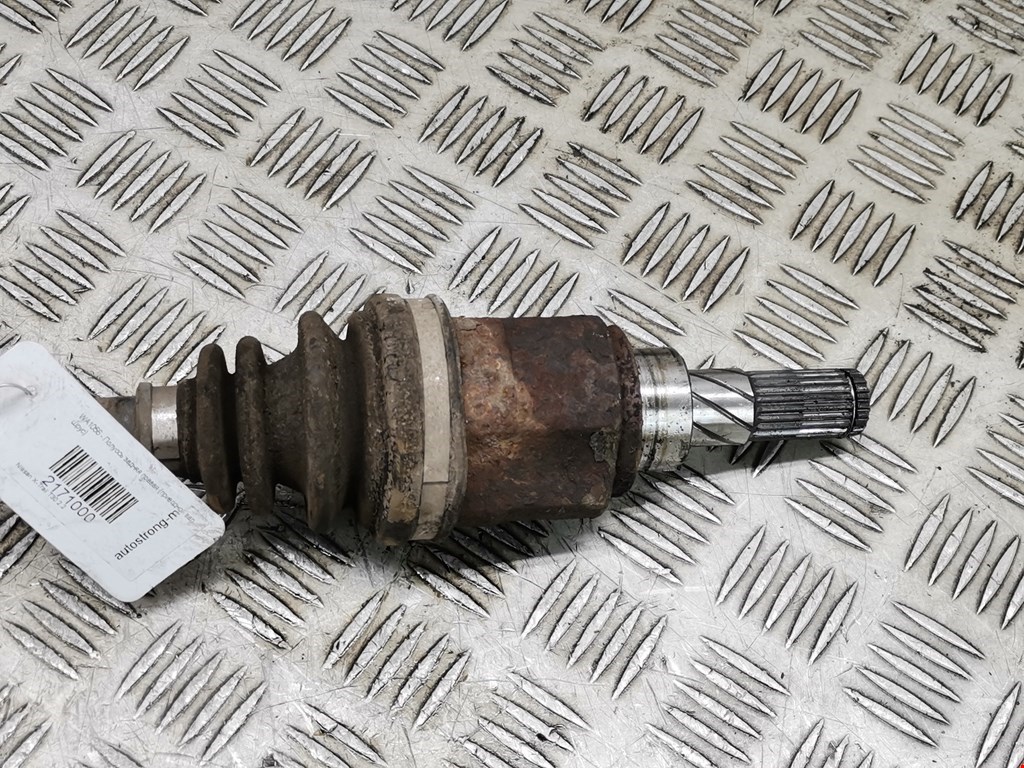 Полуось (привод, приводной вал) задняя правая NISSAN X-Trail T30 2000-2007