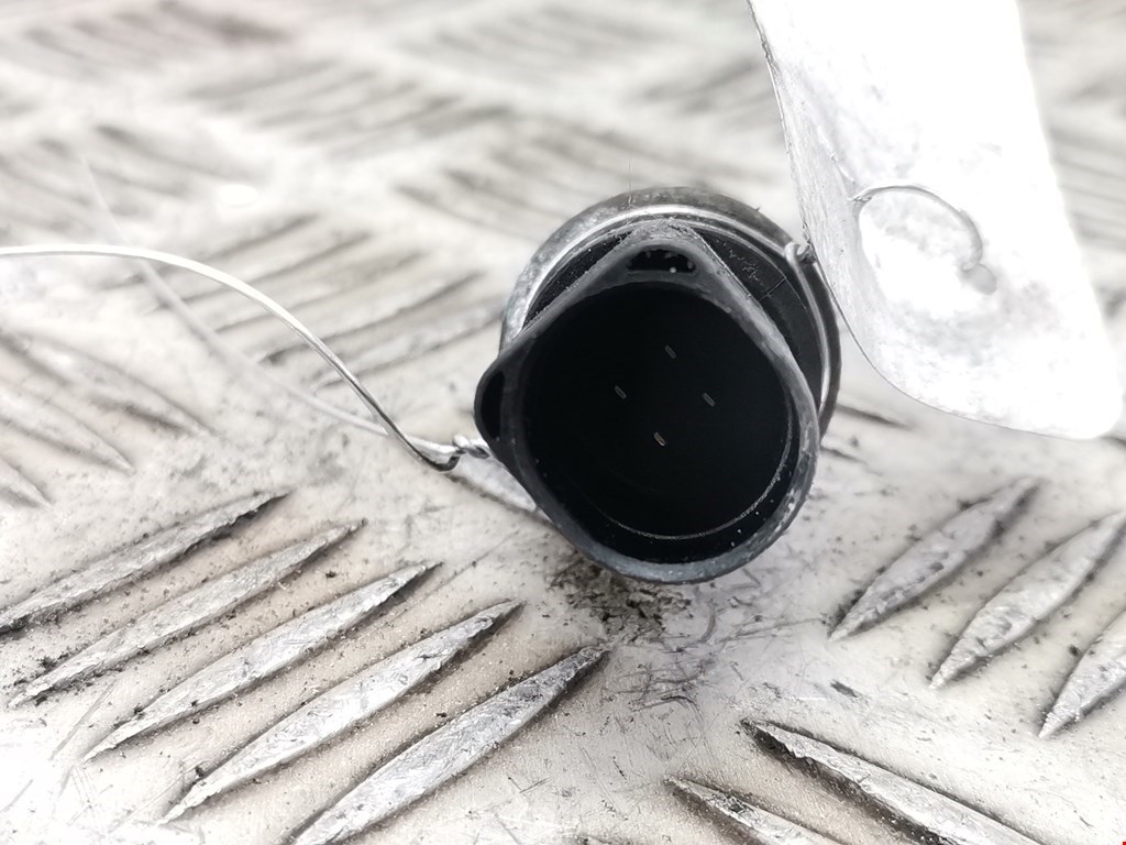 Датчик температуры (охлаждающей жидкости) VOLKSWAGEN Passat B5 1997-2005