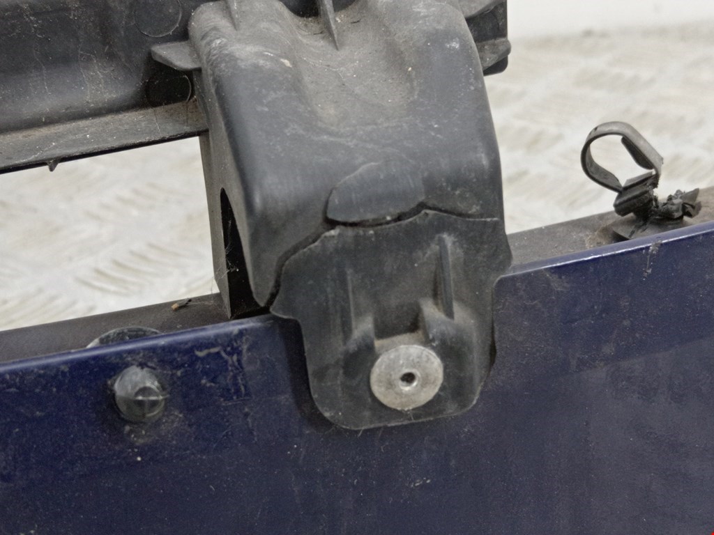 Усилитель переднего бампера (передний) OPEL Astra H/Family 2004-2015