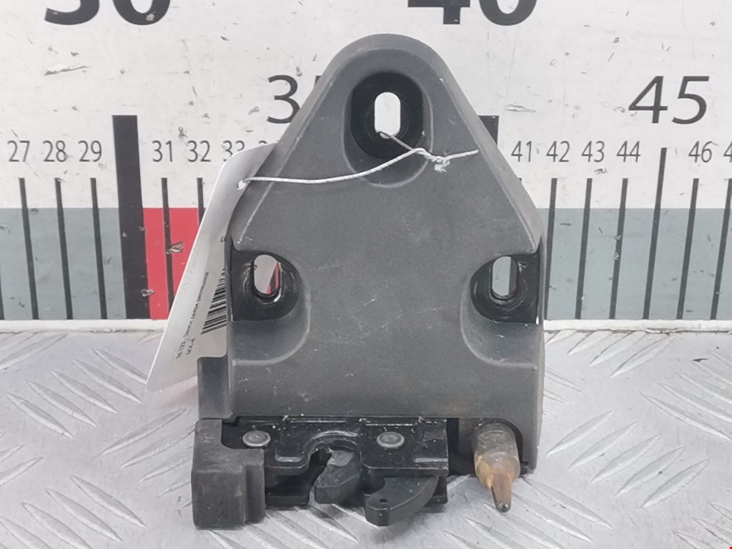 Замок двери распашной правой Opel Vivaro A (2001-2014)