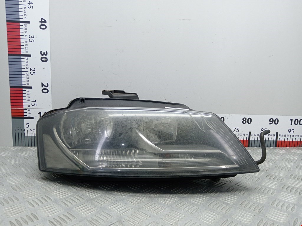 Фара правая AUDI A3 8P 2003-2013