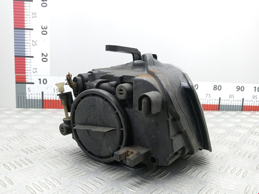 Фара правая AUDI A3 8P 2003-2013