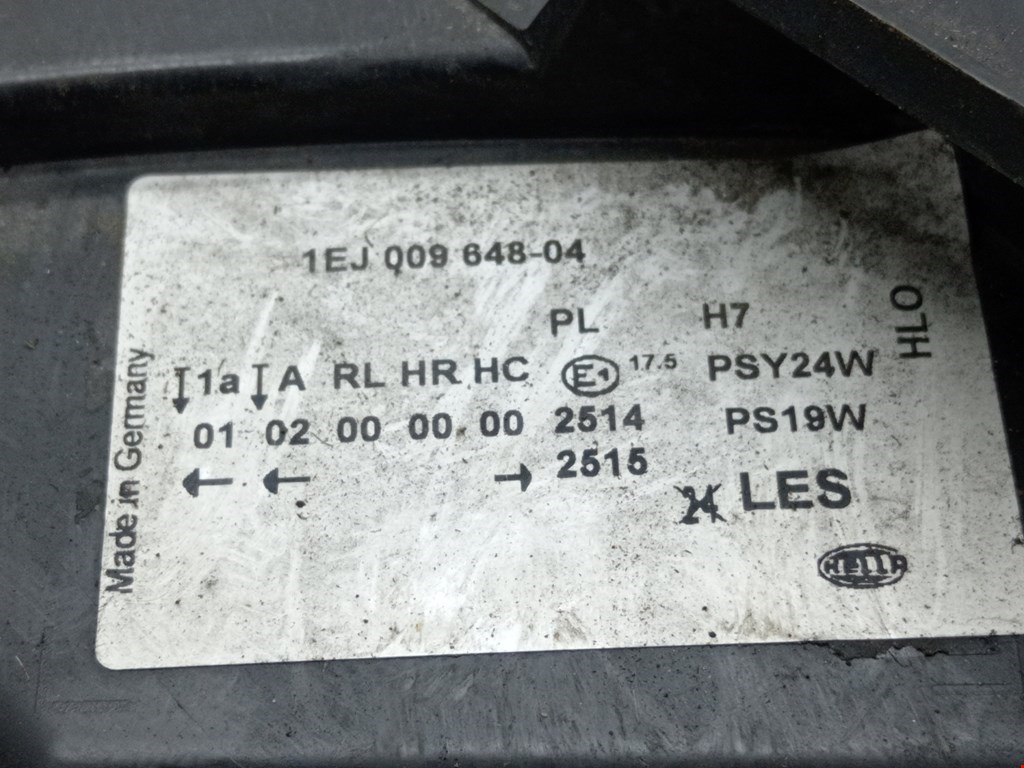 Фара правая AUDI A3 8P 2003-2013