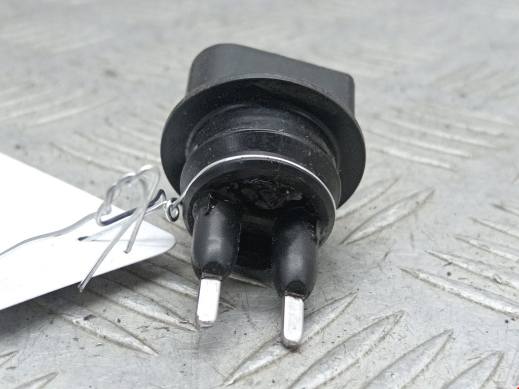 Датчик уровня в бачок омывателя AUDI A3 8P 2003-2013