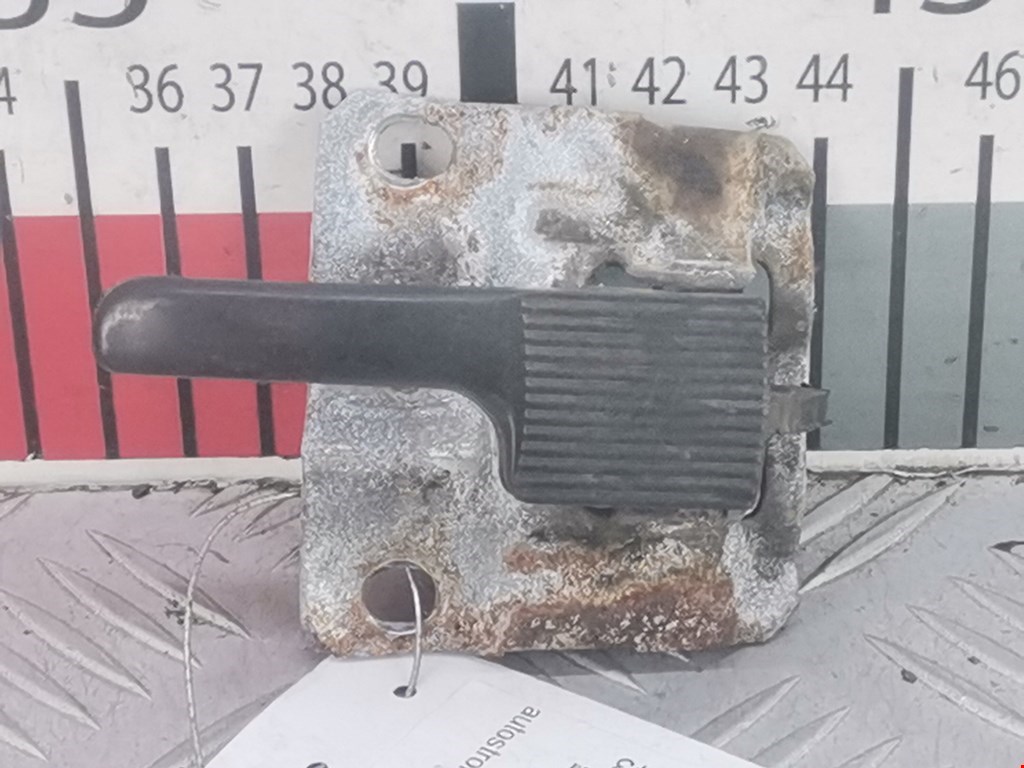 Ручка дверная передняя внутренняя левая VOLKSWAGEN LT 1975-1996