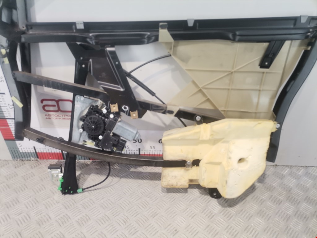 Стеклоподъемник передний правый AUDI A4 B5 1995-2001