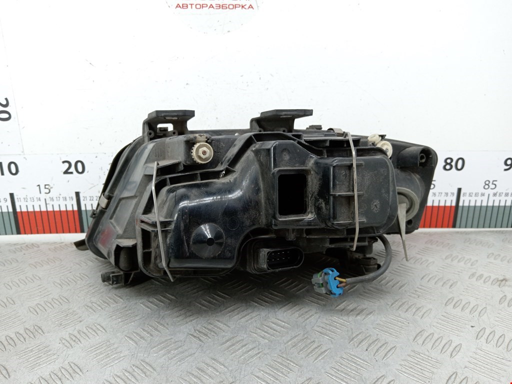 Фара правая AUDI A6 C5 1997-2004