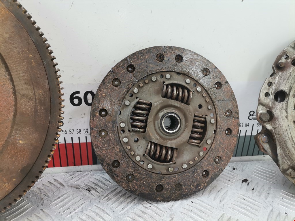 Маховик (демпфер сцепления) OPEL Meriva A 2003-2010